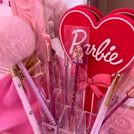 Apartment Barbie-themed 3bdr Penthouse Near The Beach,