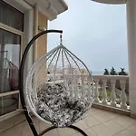 Barbie-themed 3bdr Penthouse Near The Beach, Nesebar