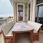 Barbie-themed 3bdr Penthouse Near The Beach, Nesebar