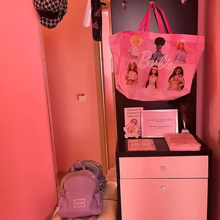 Barbie-themed 3bdr Penthouse Near The Beach, * 内塞伯尔