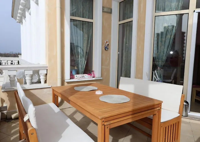 Apartment Barbie-themed 3bdr Penthouse Near The Beach,