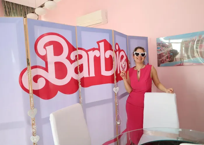 Barbie-themed 3bdr Penthouse Near The Beach, Apartment