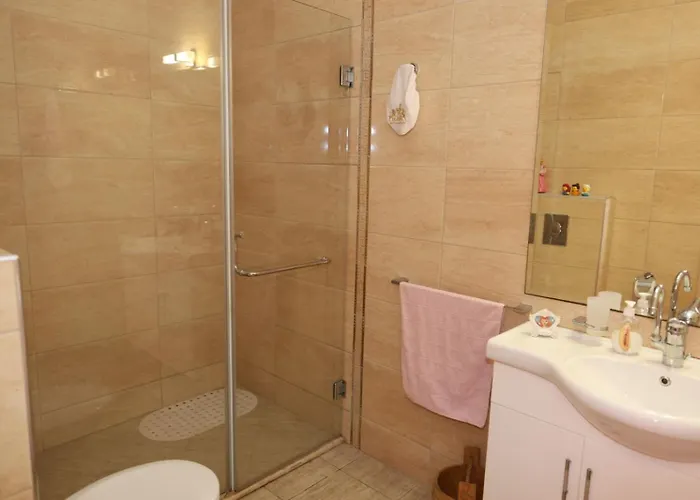 Barbie-themed 3bdr Penthouse Near The Beach, *